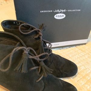Dr. Scholl’s Dakota Black Suede Wedge Booties